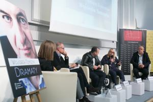 [FOTO] Relacja z premiery „Dramatów” Wojciecha Tomczyka