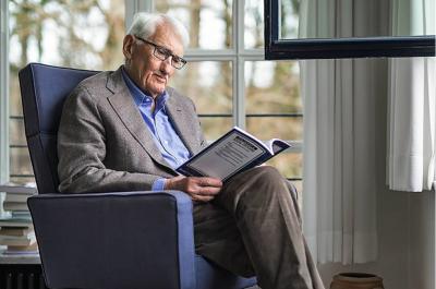 Ks. Jacek Grzybowski: Jürgen Habermas – nieustanne pragnienie racjonalności