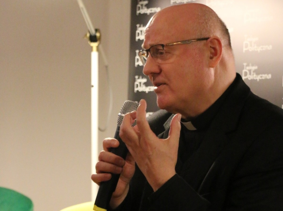Jarosław Jakubowski: Tuląc się do istnienia. O poezji Jana Sochonia