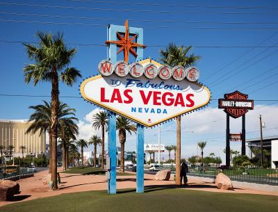Robert Venturi, Denise Scott Brown, Steven Izenour: Poszukiwanie znaczenia dla parkingów AGP albo uczyć się od Las Vegas