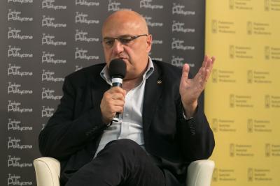 Wojciech Tomczyk: Przytomniak. O odporności na literackie mody