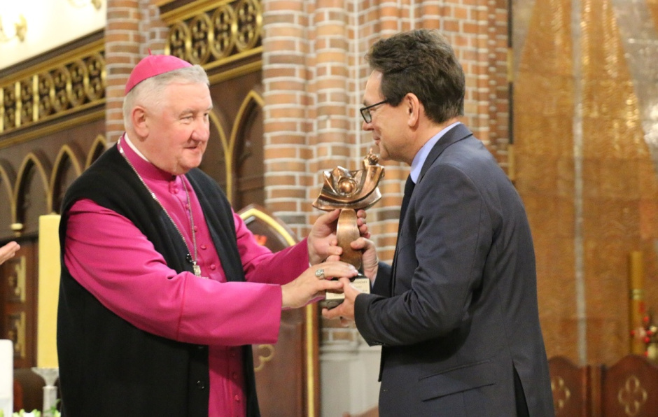 Dariusz Karłowicz laureatem nagrody „Wstańcie, chodźmy!”