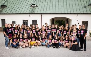 5. edycja Akademii Liderów Fundacji Świętego Mikołaja. Przeczytaj raport