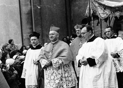 Paweł Bortkiewicz TChr: „Państwo jest od Boga, ale nie jest Bogiem”. Kilka myśli Augusta Hlonda o państwie