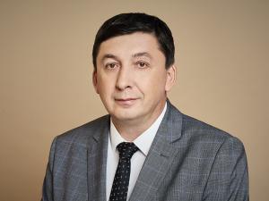 Janusowe oblicze totalitaryzmu. Rozmowa z prof. Markiem Kornatem