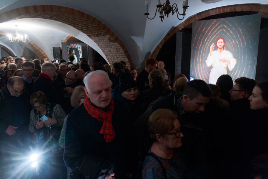 [RELACJA + GALERIA ZDJĘĆ] Spotkanie z Bożym Miłosierdziem. Relacja z otwarcia warszawskiej wystawy obrazów Jezusa Miłosiernego