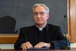 Ks. Franciszek Longchamps de Bérier: Hominum causa. Każde prawo ustanowione jest przez wzgląd na człowieka