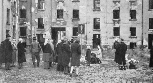 Wanda Jarząbek: Wola – rozważania o istocie zbrodni ludobójczej 