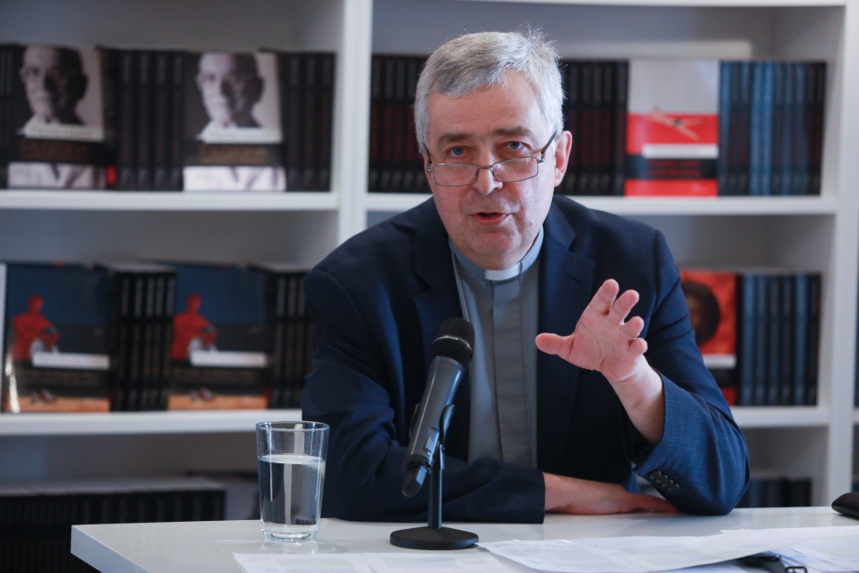 O. Jarosław Kupczak OP: Jan Paweł II wobec sporu o człowieka
