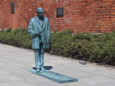 Bogusław Krasnowolski: Prof. Jan Zachwatowicz (1900-1983): badania i ochrona zabytków