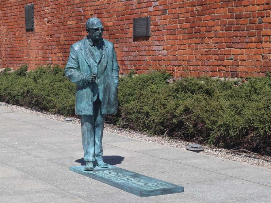 Bogusław Krasnowolski: Prof. Jan Zachwatowicz (1900-1983): badania i ochrona zabytków