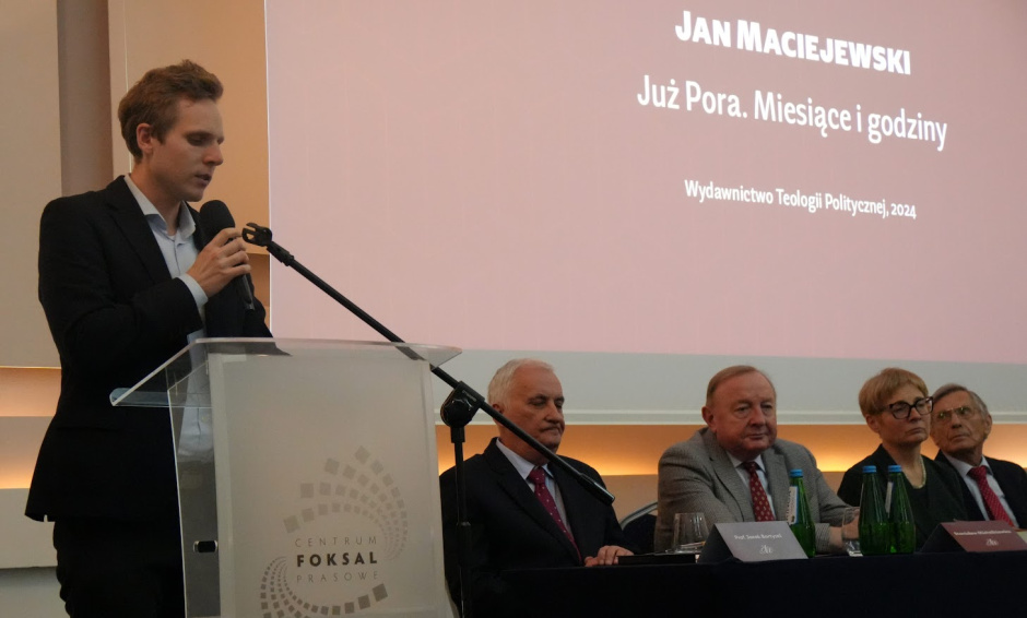 Jan Maciejewski z wyróżnieniem za „Już pora”