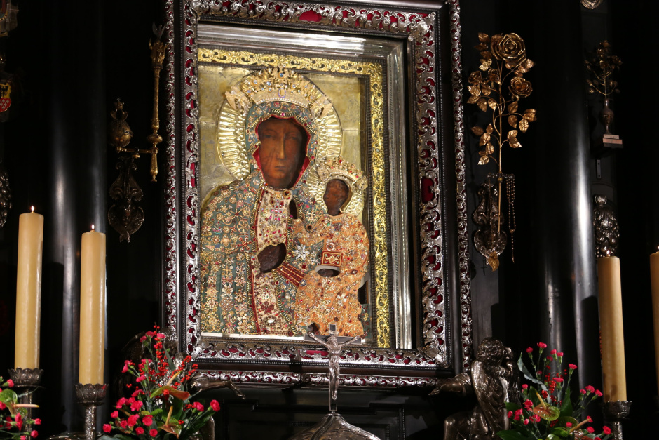 Droga Maryi prowadzi za Chrystusem – wywiad z abp. Wacławem Depo