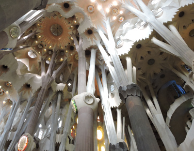 Krzysztof Stefański: Kościół Sagrada Família w Barcelonie – arcydzieło Antonia Gaudiego