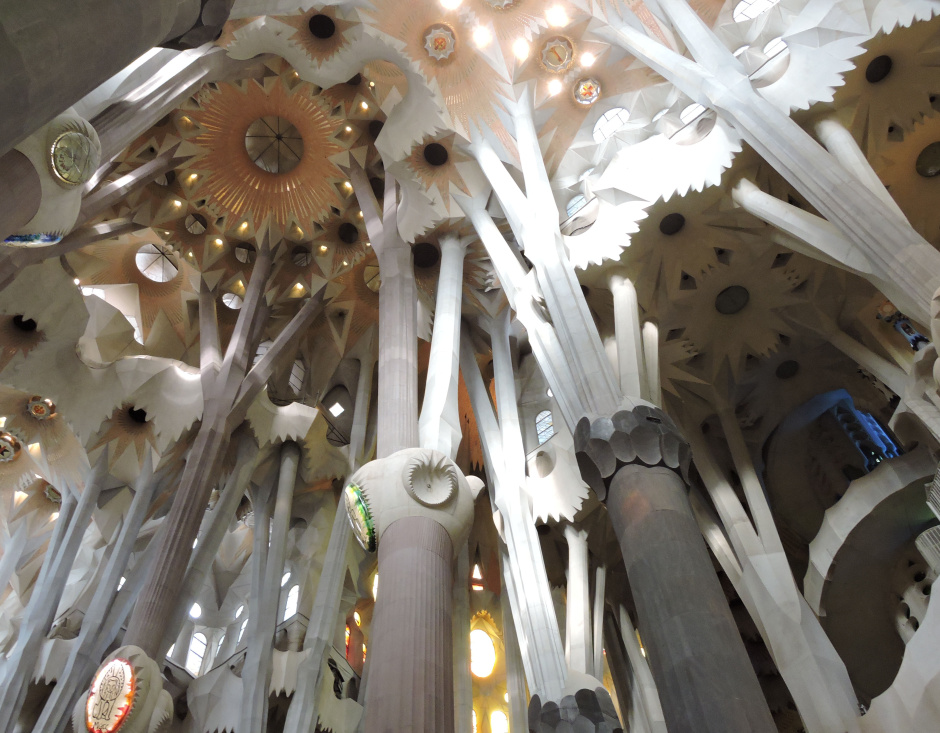 Krzysztof Stefański: Kościół Sagrada Família w Barcelonie – arcydzieło Antonia Gaudiego