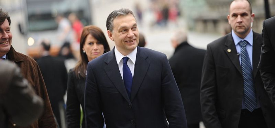 Igor Janke: Umrzeć za drużynę. Napastnik - Opowieść o Viktorze Orbanie
