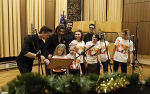 Wyśpiewaj życzenia świąteczne i funduj stypendia - Wspólny projekt Fundacji Świętego Mikołaja i zespołu PECTUS!