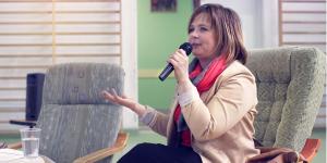 Edyta Jungowska w szkole z programu Stypendia św. Mikołaja