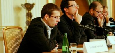Tomasz Stefanek: Niemcy od ściany do ściany