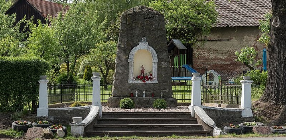 Dariusz Żuk-Olszewski: Sanktuaria maryjne oazami wolności w zniewolonym świecie