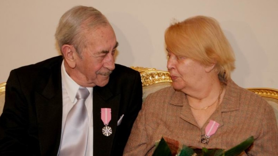 Wsparcie dla żony Jana Kobuszewskiego