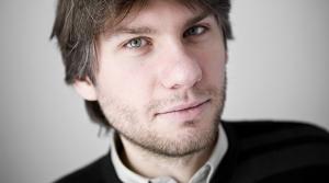 Czy jest jeszcze możliwa poezja metafizyczna? Premiera tomiku "Raptularz" Adriana Sinkowskiego