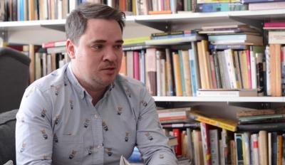 Grzegorz Kasdepke: Literatura ma w sobie moc oswajania rzeczywistości